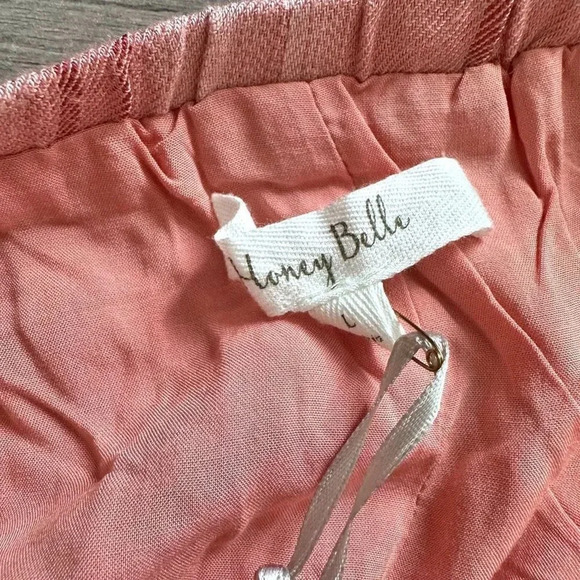 HONEY BELLE | NWT Pink Multi Stripe Raw Hem Shorts | Large - Picture 4 of 7